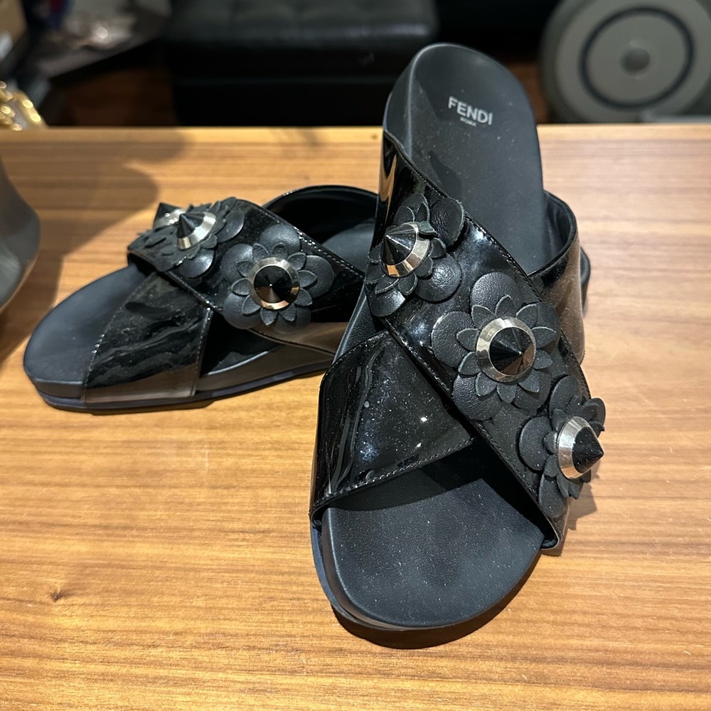 Fendi slippers